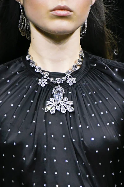 Look 7